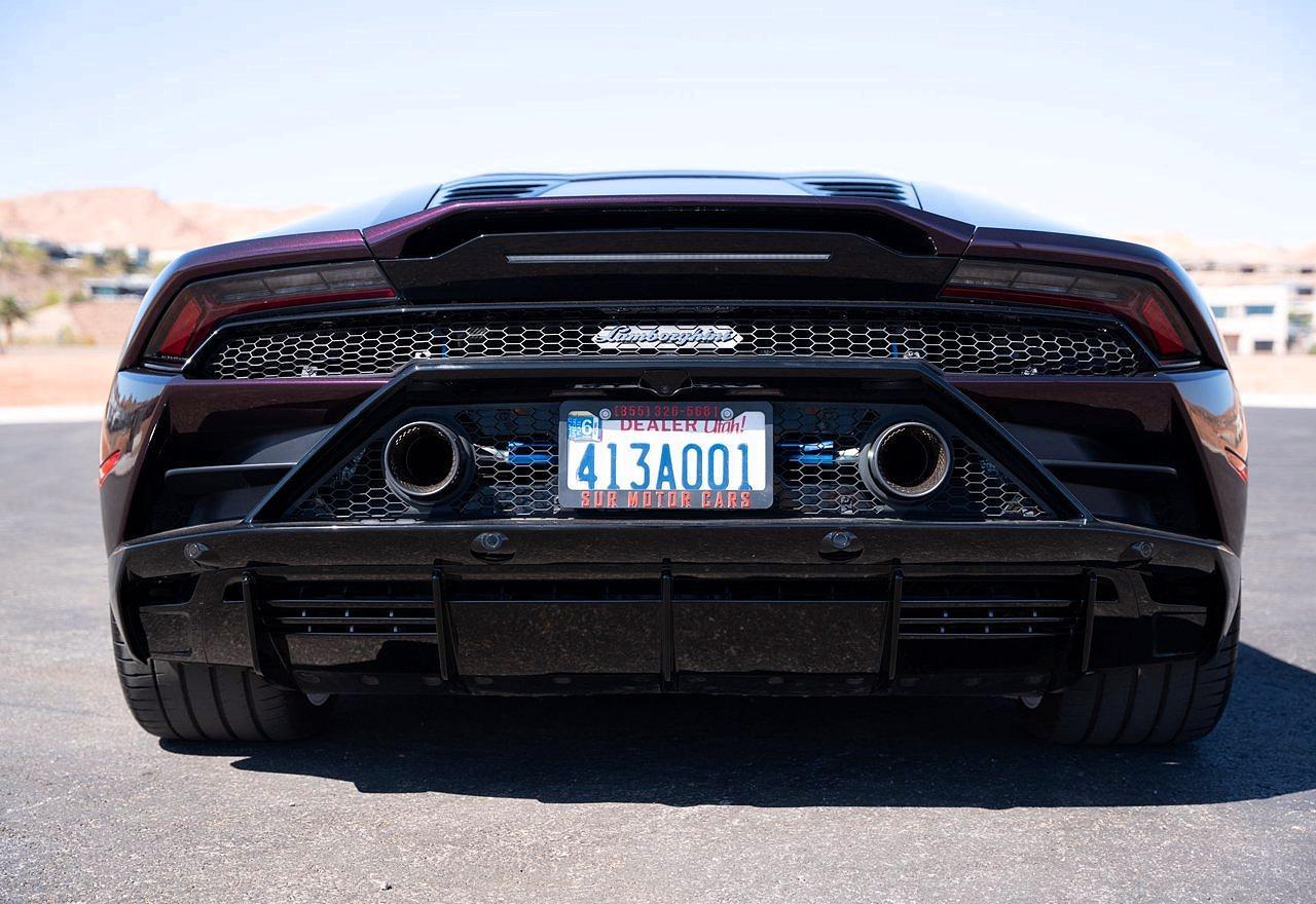 2020 Lamborghini Huracan Evo - Фото 6