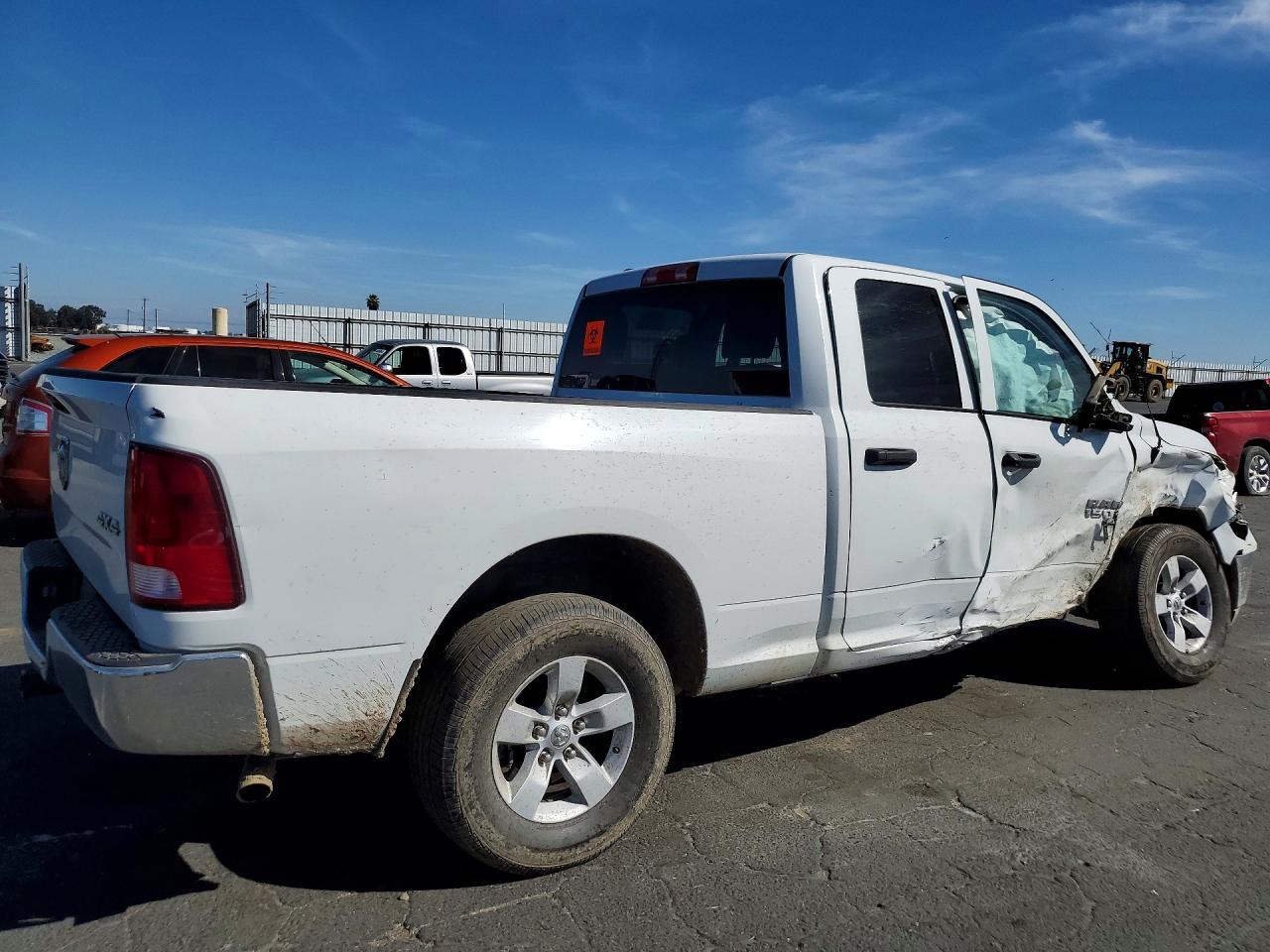 2022 Ram 1500 Classic Tradesman - Фото 3