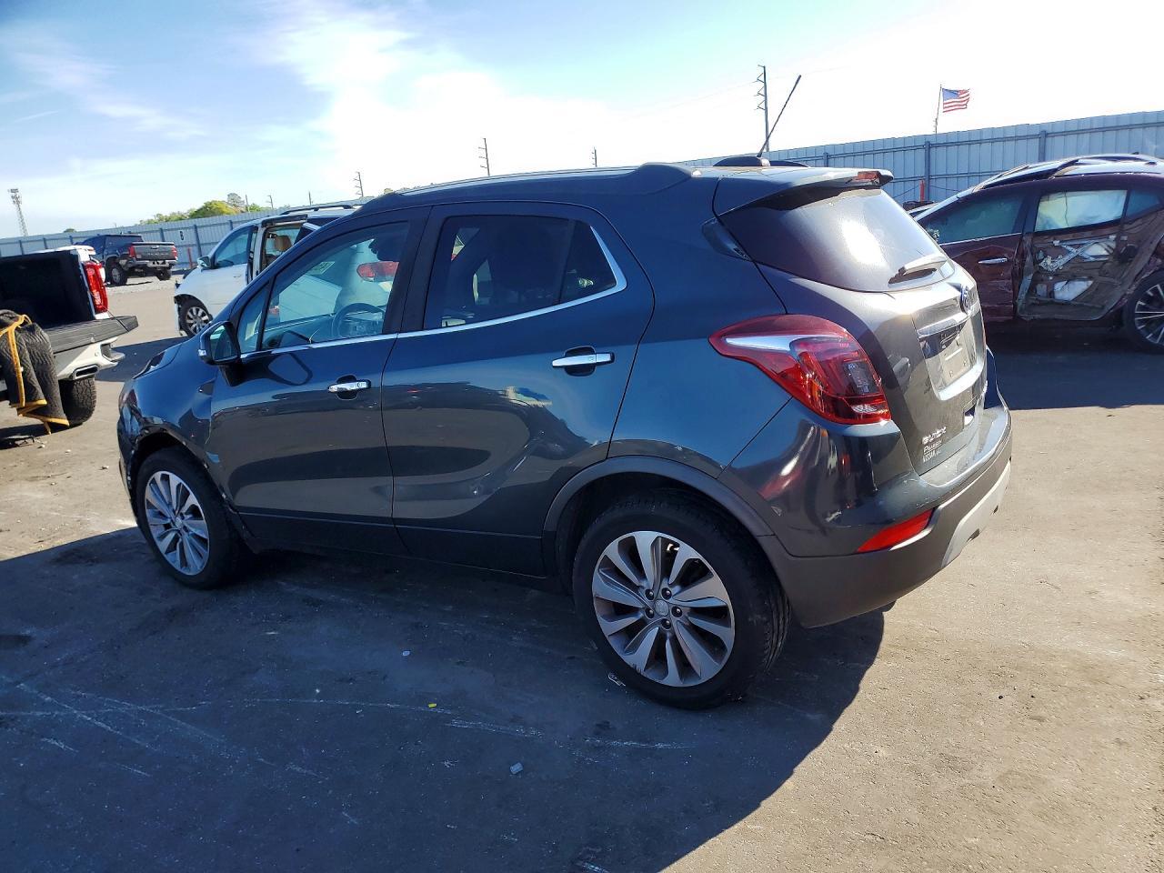 2017 Buick Encore Preferred - Фото 2