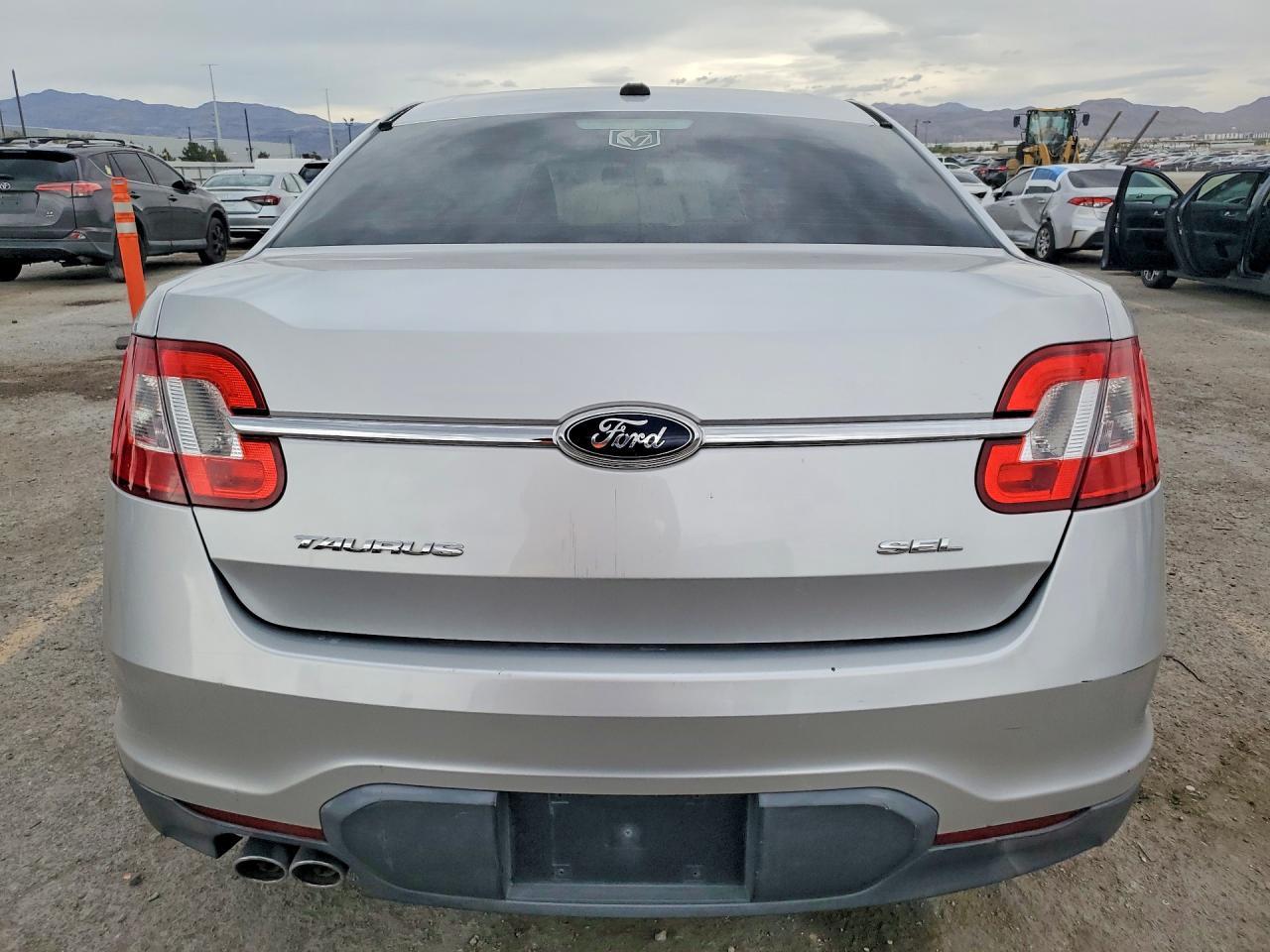 2011 Ford Taurus Sel - Фото 6