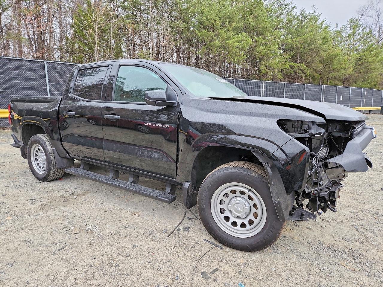 2026 Chevrolet Colorado - Image 4