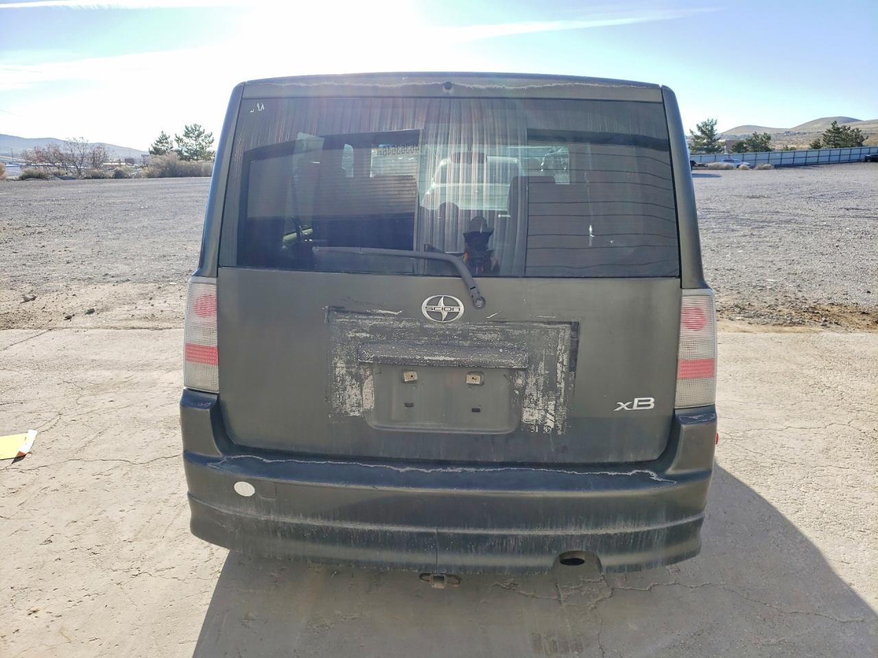 2005 Scion Xb Base - Фото 6
