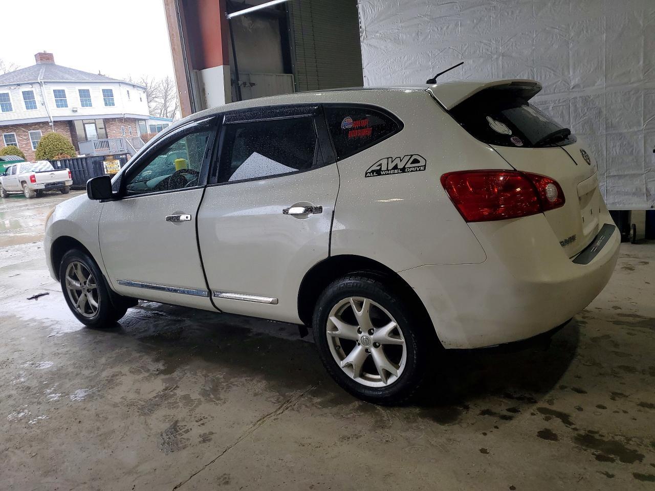 2011 Nissan Rogue S - Фото 2