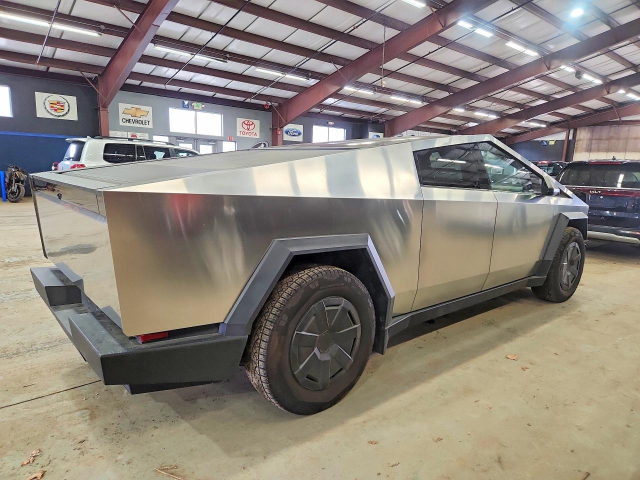 2024 Tesla Cybertruck - Image 3