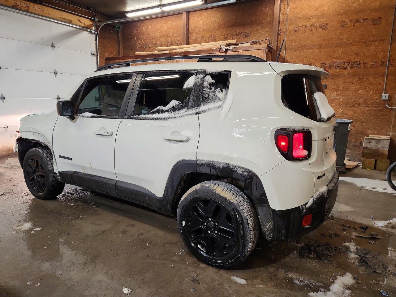 2018 Jeep Renegade Sport - Image 2