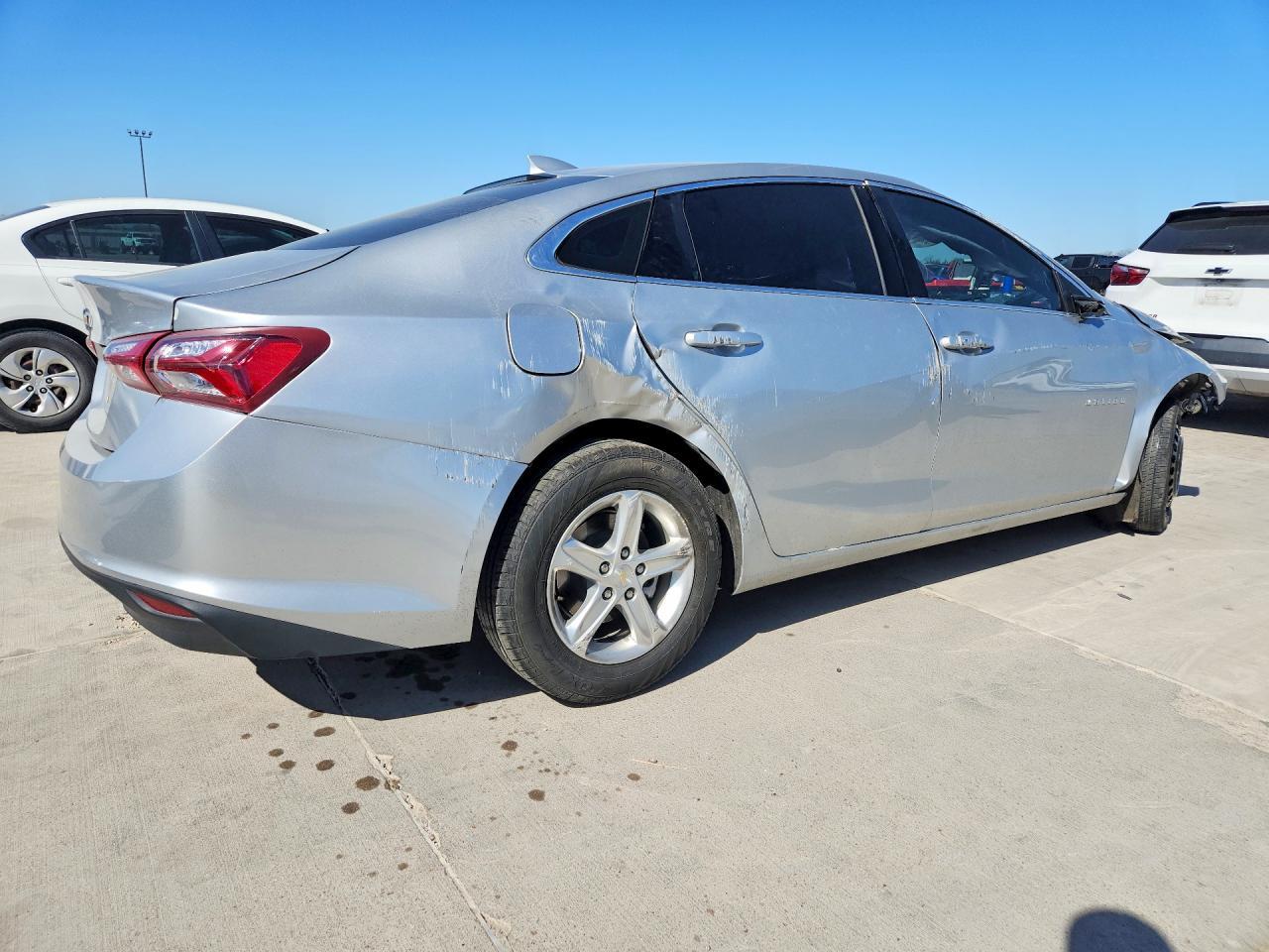 2022 Chevrolet Malibu - Фото 3