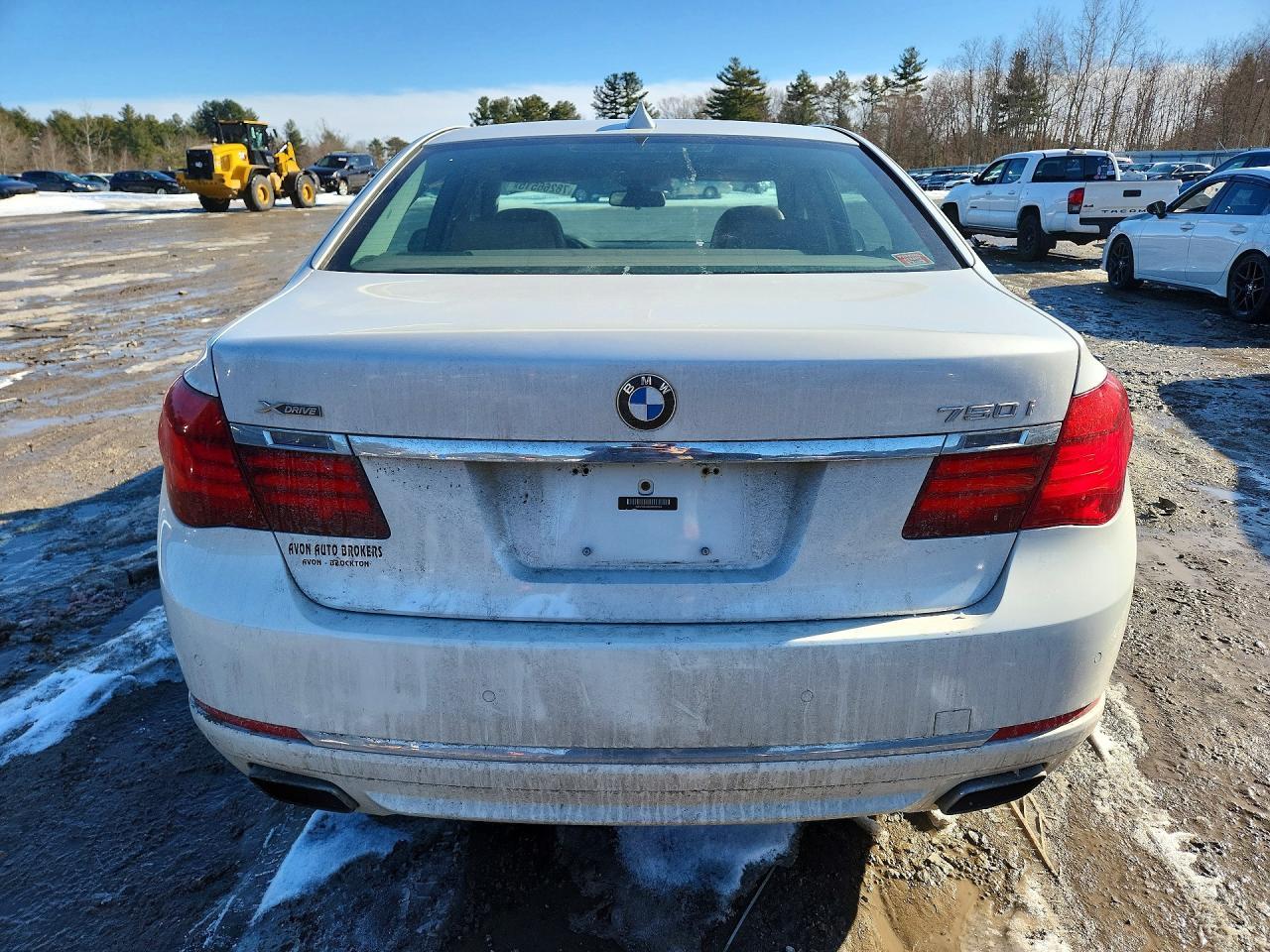 2013 BMW 750 Xi - Фото 6