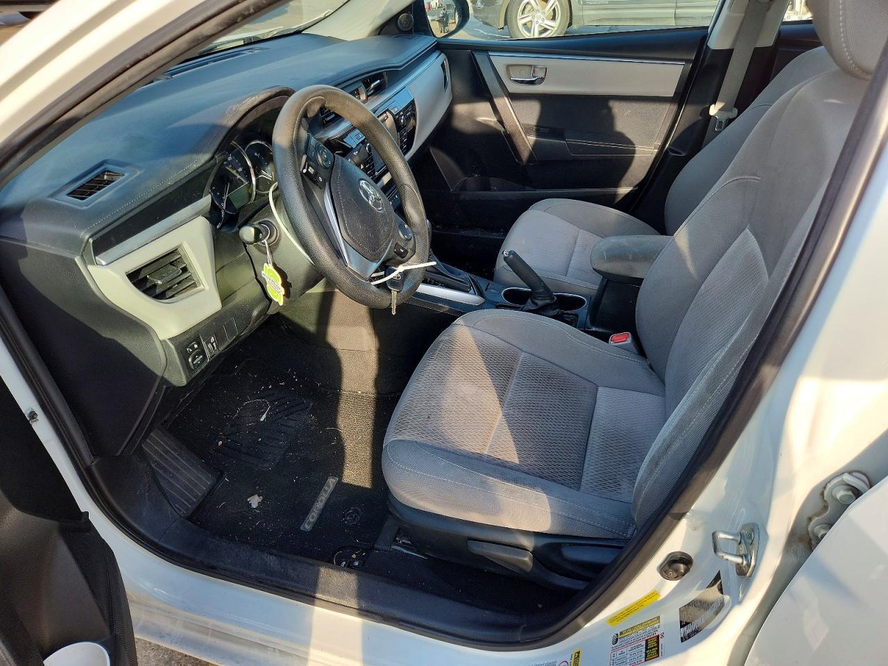 2015 Toyota Corolla Le - Фото 7