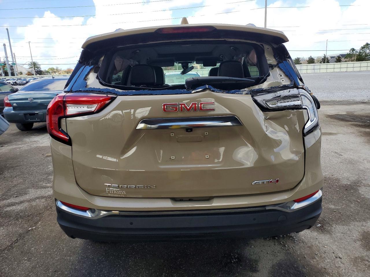 2022 GMC Terrain At4 - Фото 6