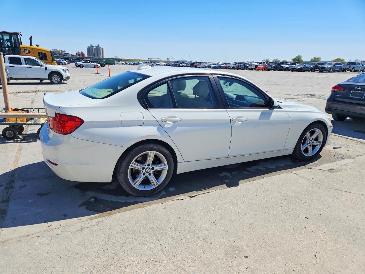 2014 BMW 328 I - Image 3