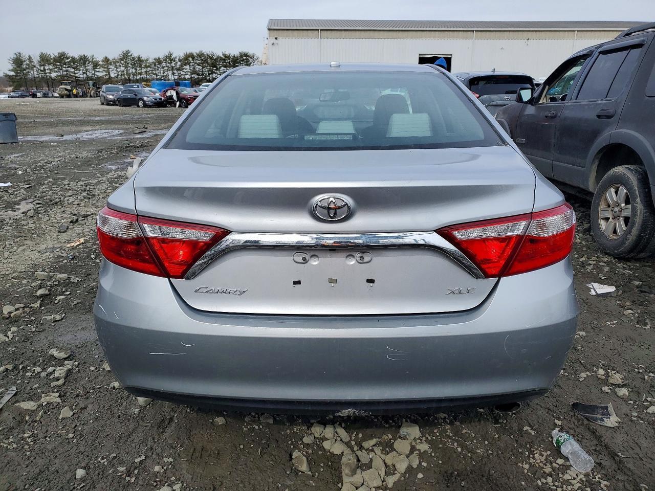 2016 Toyota Camry Xle - Image 6