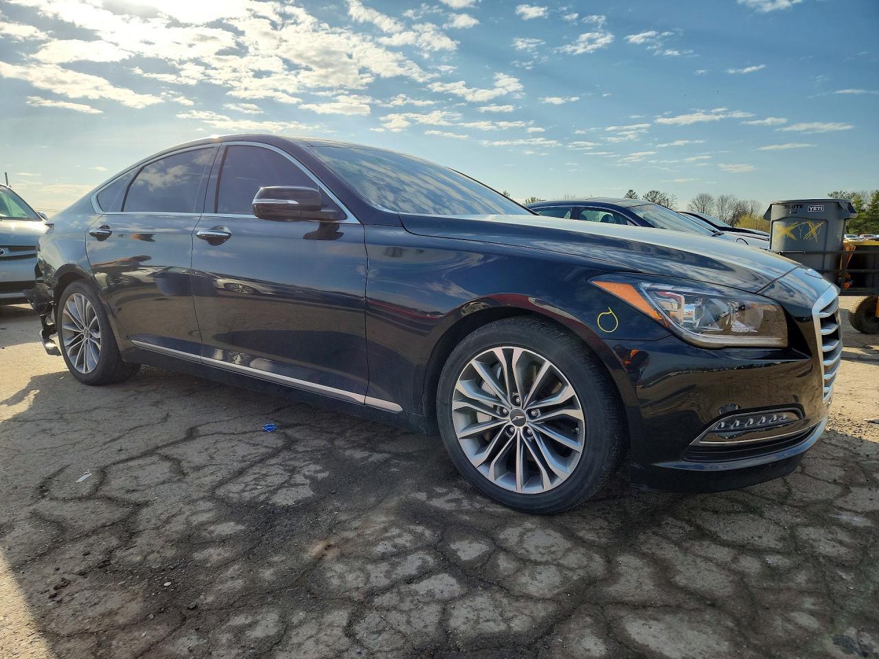 2016 Hyundai Genesis 3.8L - Фото 4