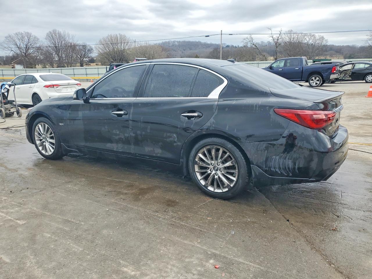 2019 Infiniti Q50 3.0T Luxe - Фото 2