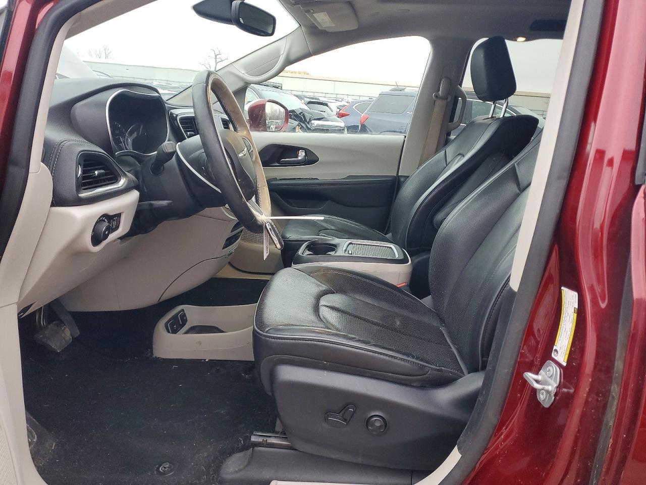 2020 Chrysler Pacifica Limited - Image 7