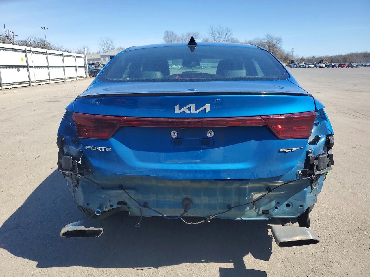 2022 Kia Forte Gt - Image 6