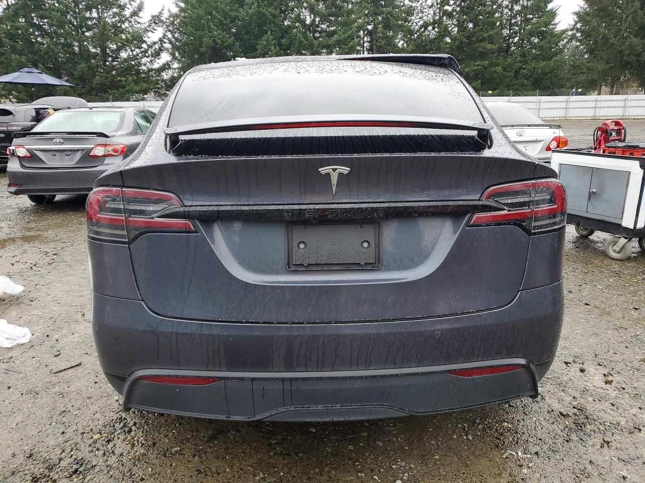 2022 Tesla Model X - Image 6