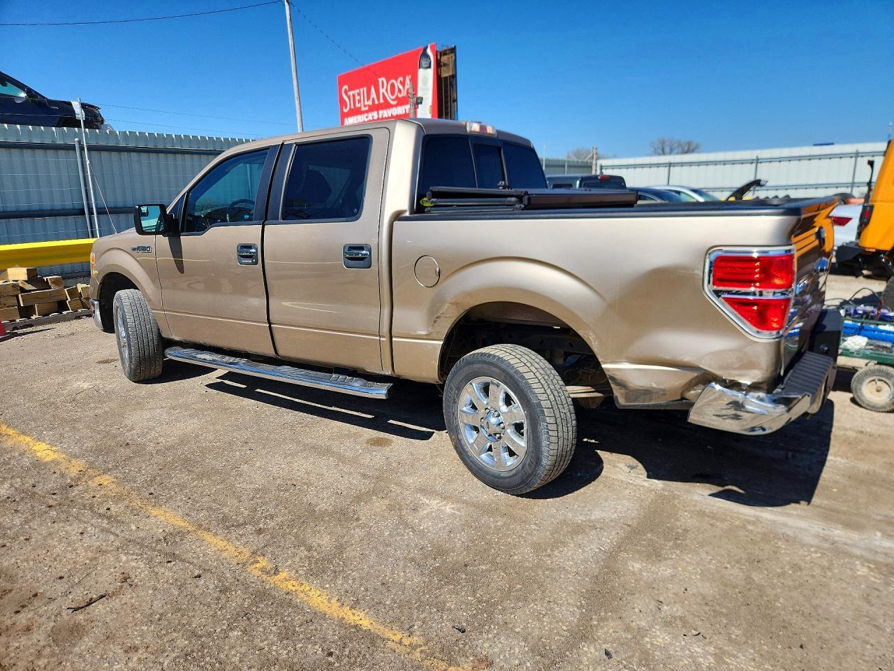 2013 Ford F150 Supercrew - Фото 2