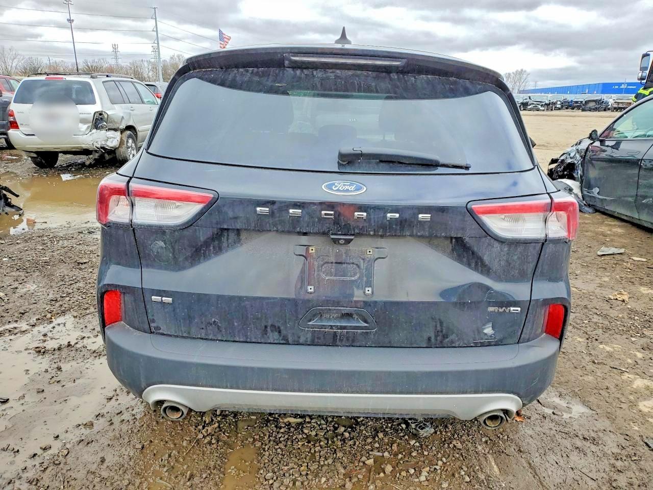 2020 Ford Escape Se - Фото 6