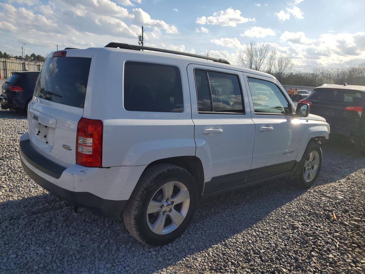 2015 Jeep Patriot Latitude - Фото 3