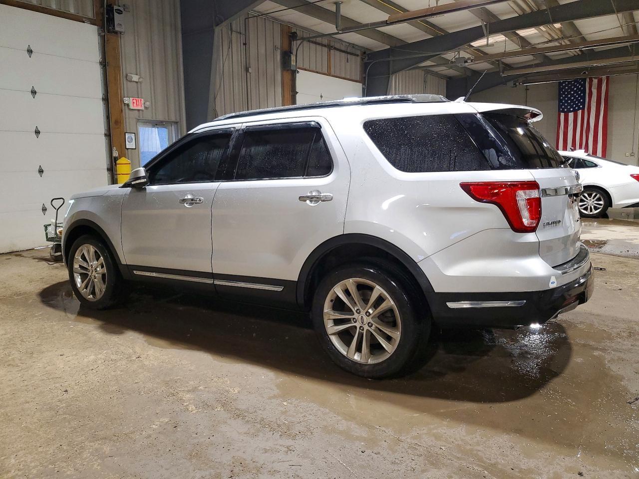 2019 Ford Explorer Limited - Image 2