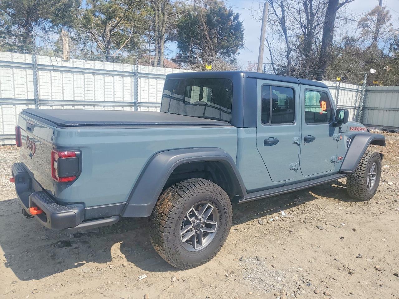 2025 Jeep Gladiator Mojave - Фото 3