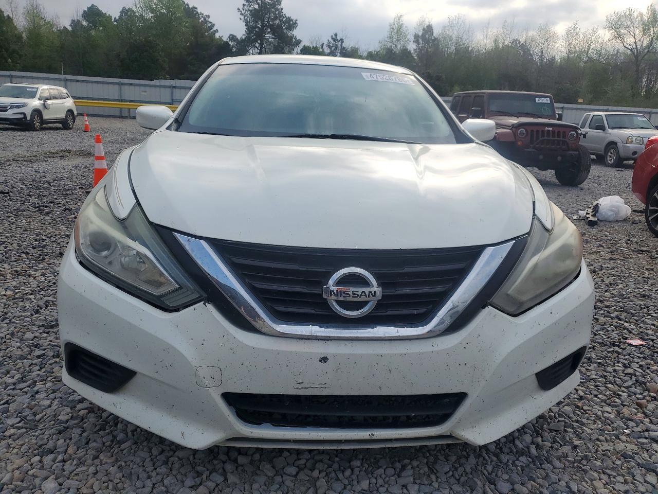 2016 Nissan Altima 2.5 S - Фото 5