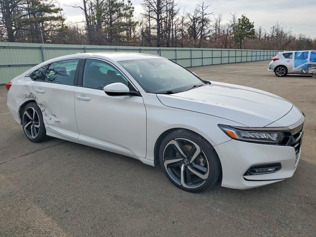 2018 Honda Accord Sport - Image 4