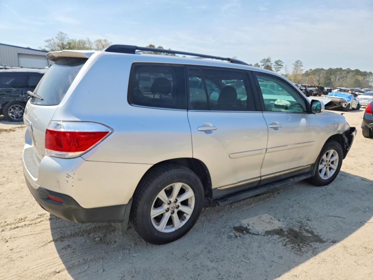 2013 Toyota Highlander Se - Image 3