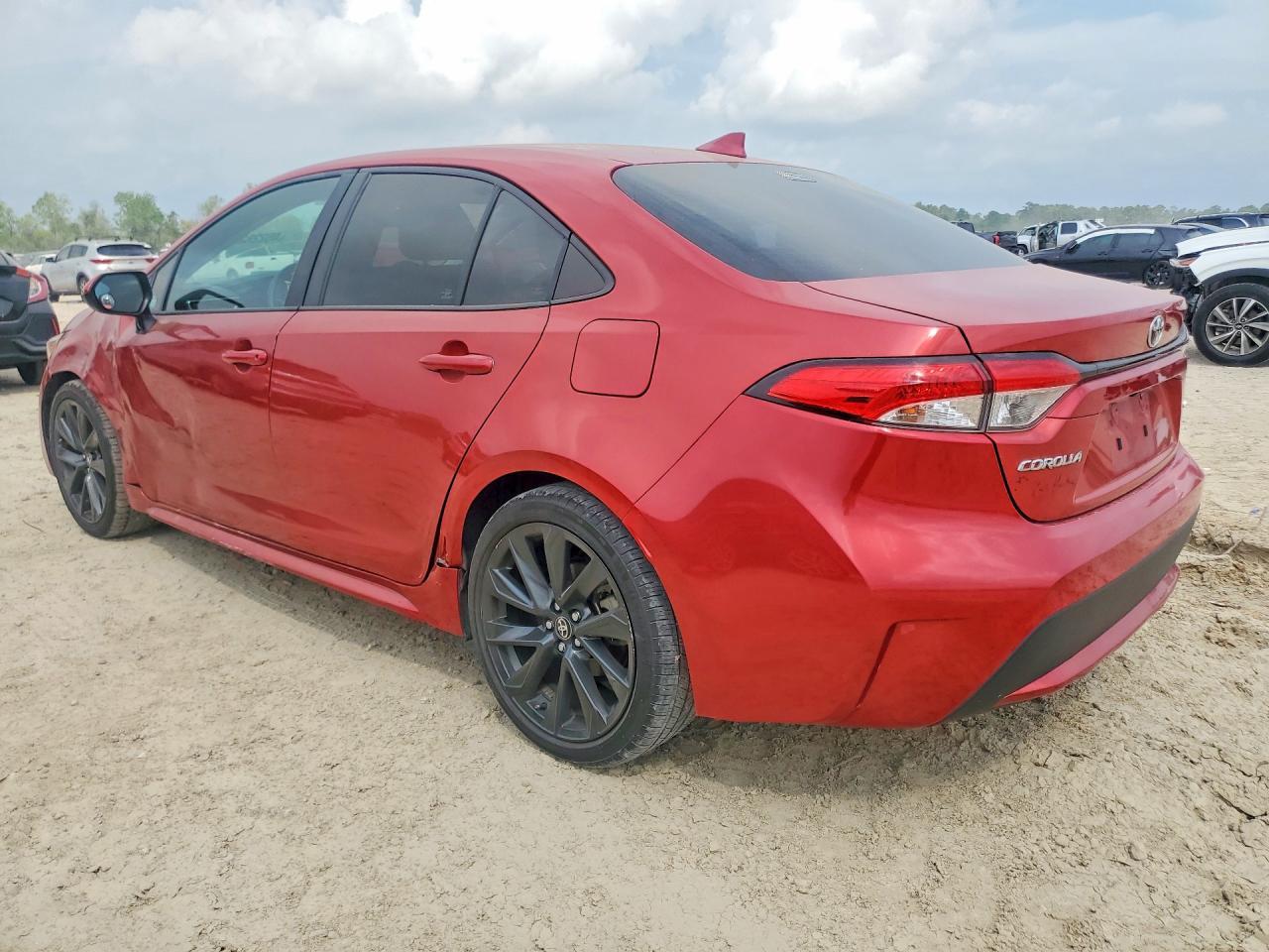 2021 Toyota Corolla Le - Фото 2