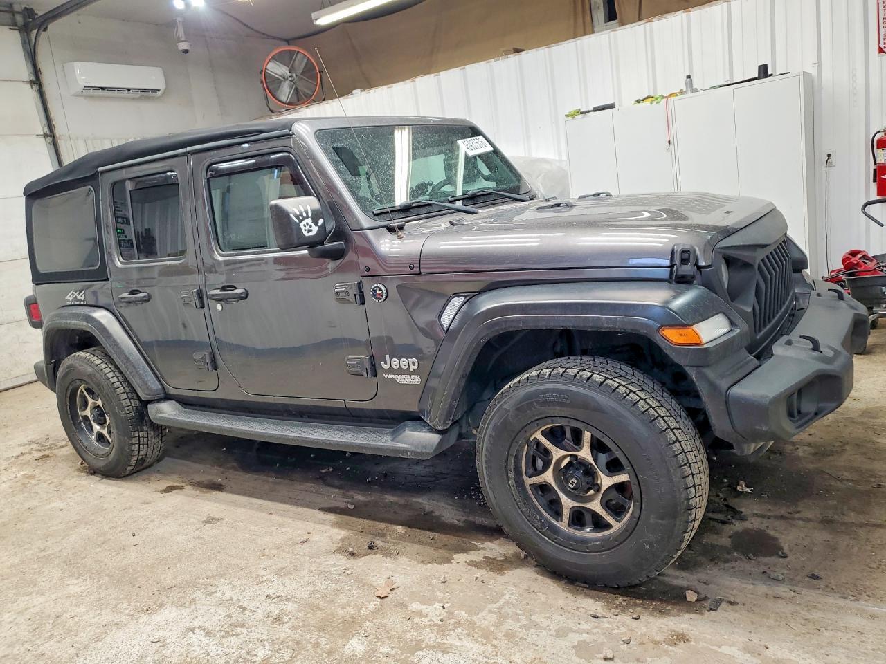 2018 Jeep Wrangler Unlimited Sport - Фото 4