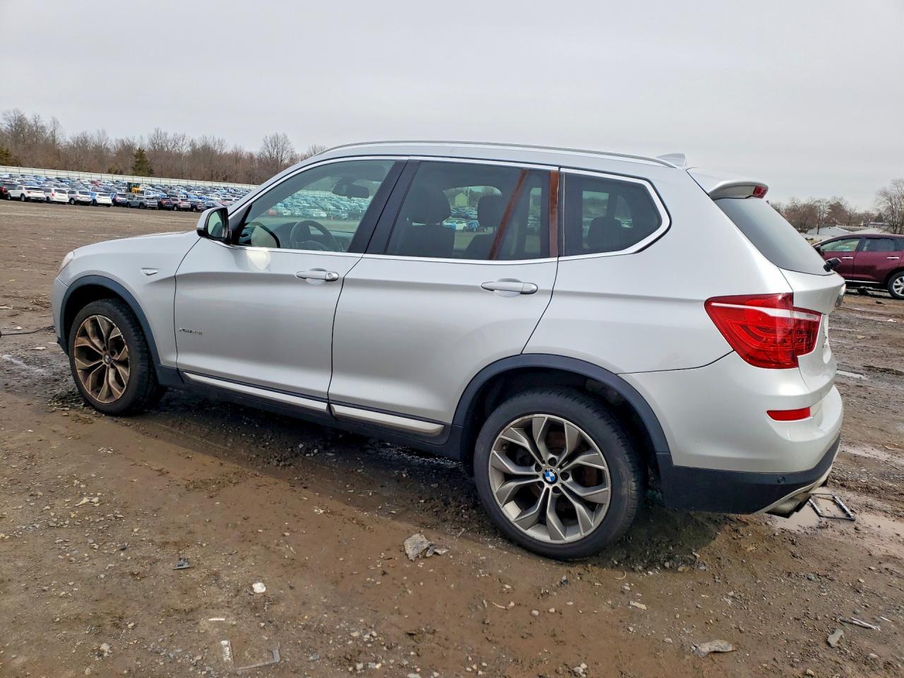 2016 BMW X3 xDrive28I - Фото 2