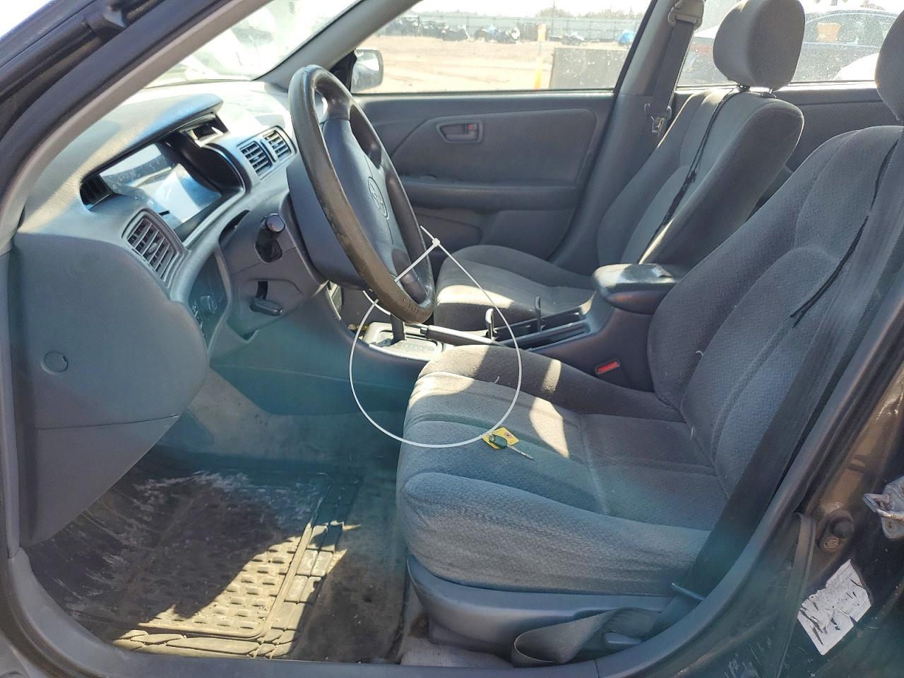 2000 Toyota Camry Le - Image 7