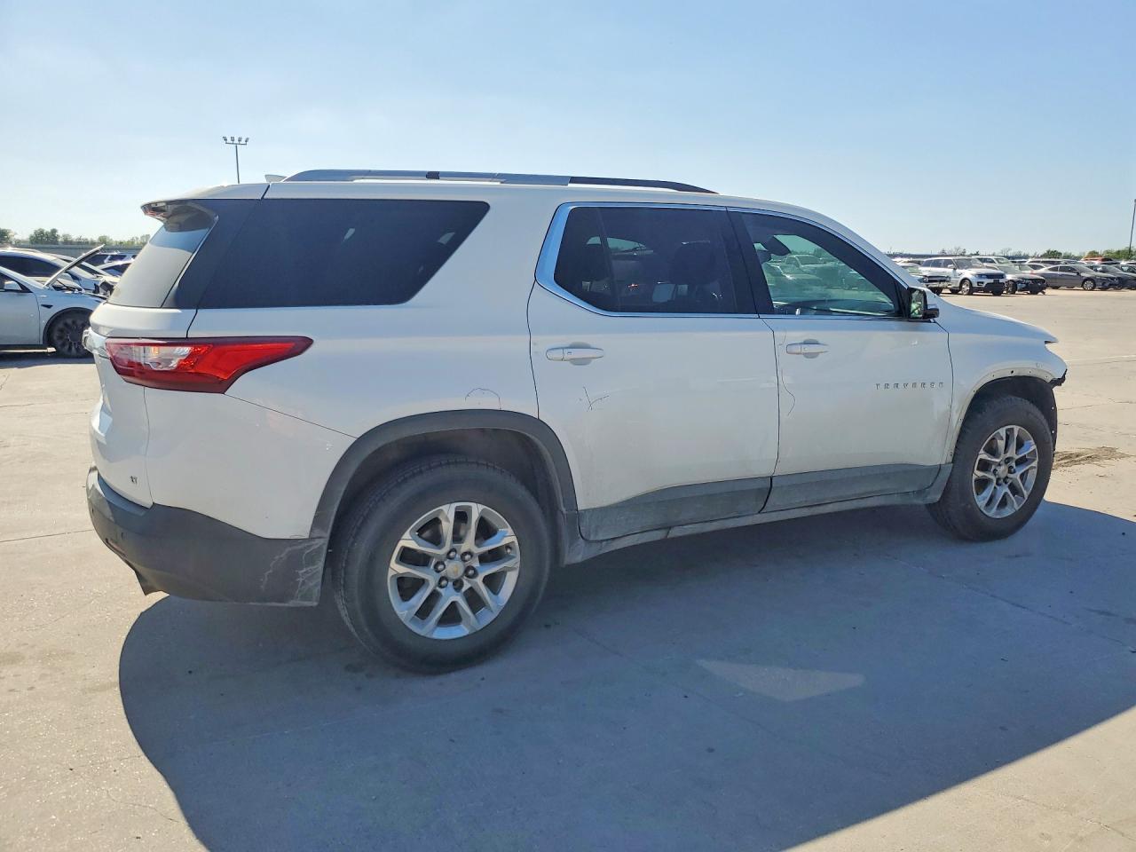 2018 Chevrolet Traverse Lt - Фото 3