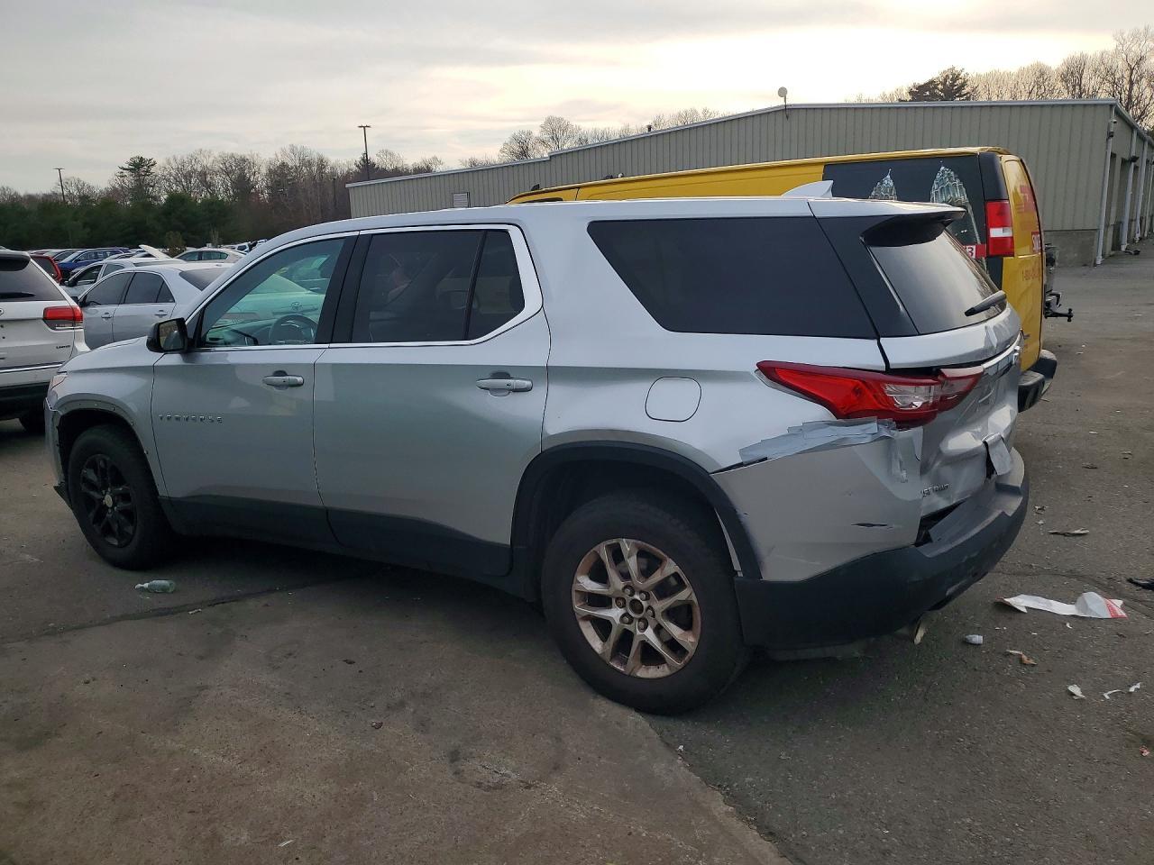 2020 Chevrolet Traverse Ls - Image 2