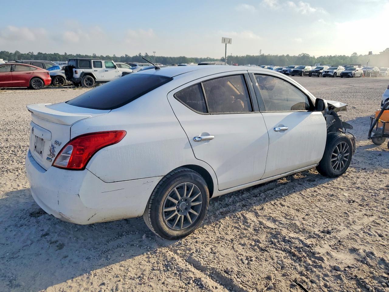 2014 Nissan Versa 1.6 Sv - Фото 3