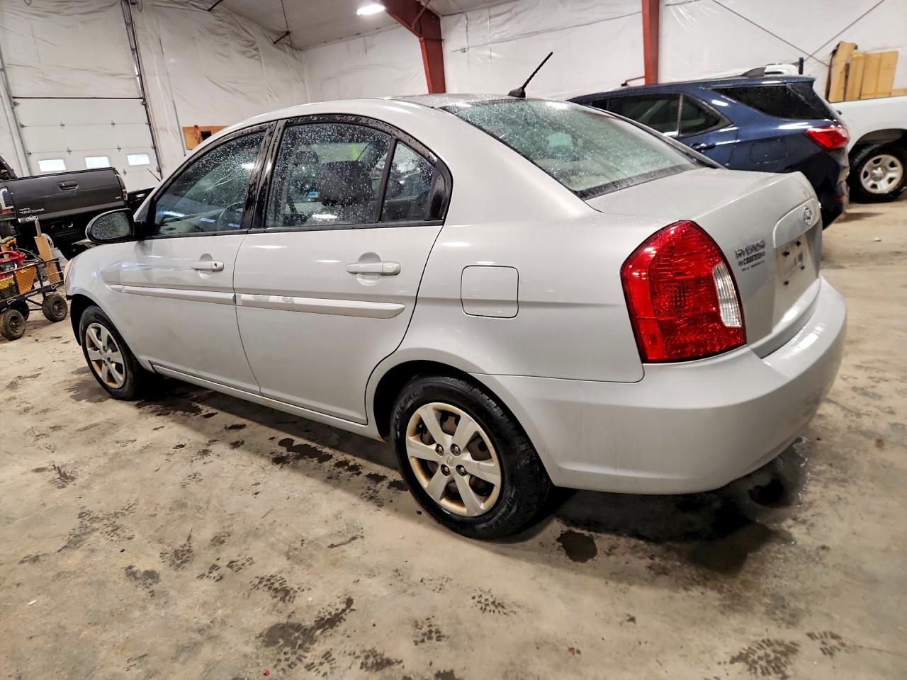 2009 Hyundai Accent Gls - Фото 2