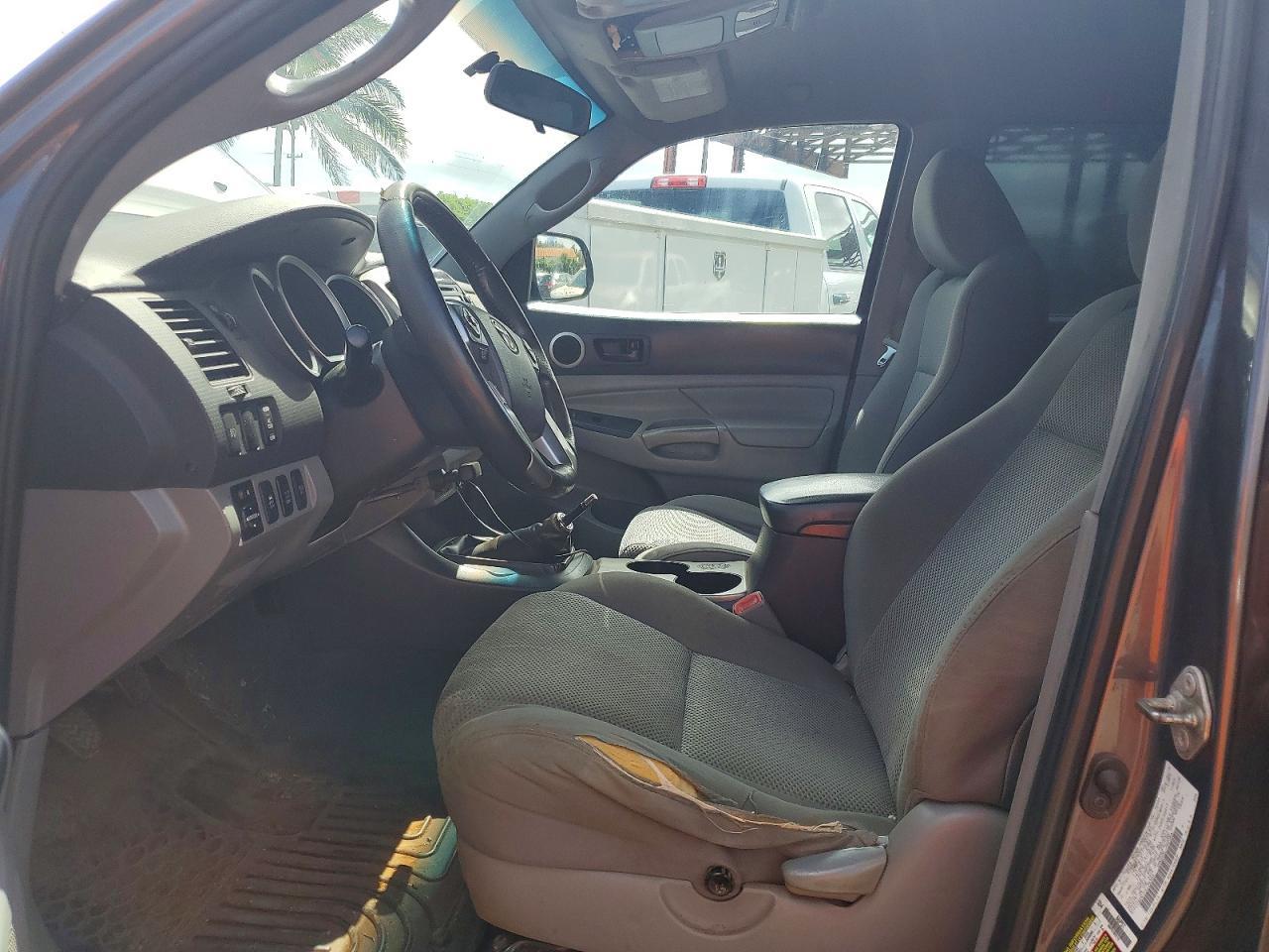2015 Toyota Tacoma V6 - Фото 7