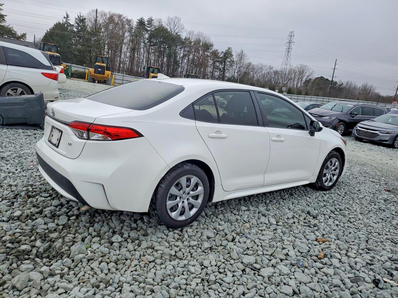 2021 Toyota Corolla Le - Image 3