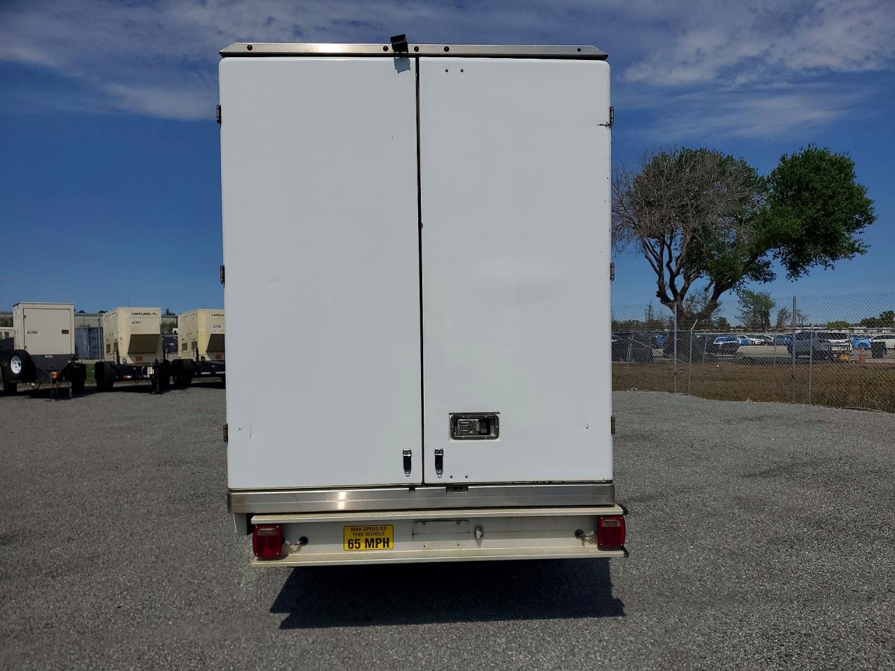 2020 Ford Transit Delivery Truck - Image 6