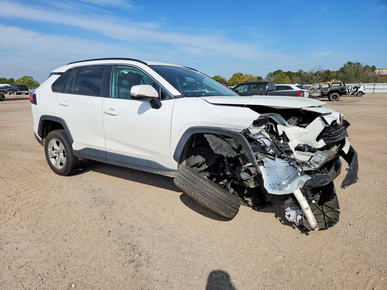 2021 Toyota Rav4 Xle - Фото 4