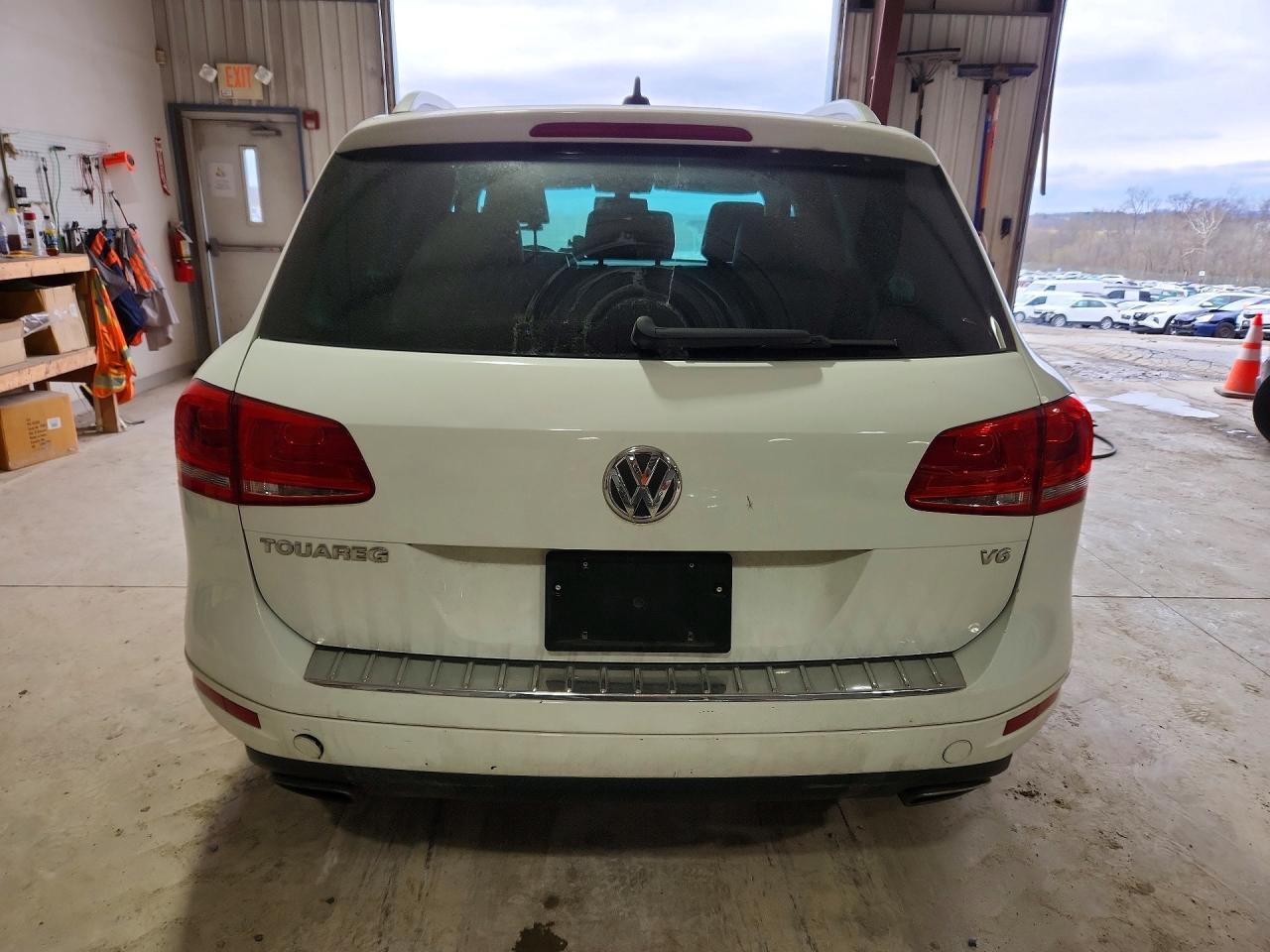 2014 Volkswagen Touareg V6 - Фото 6