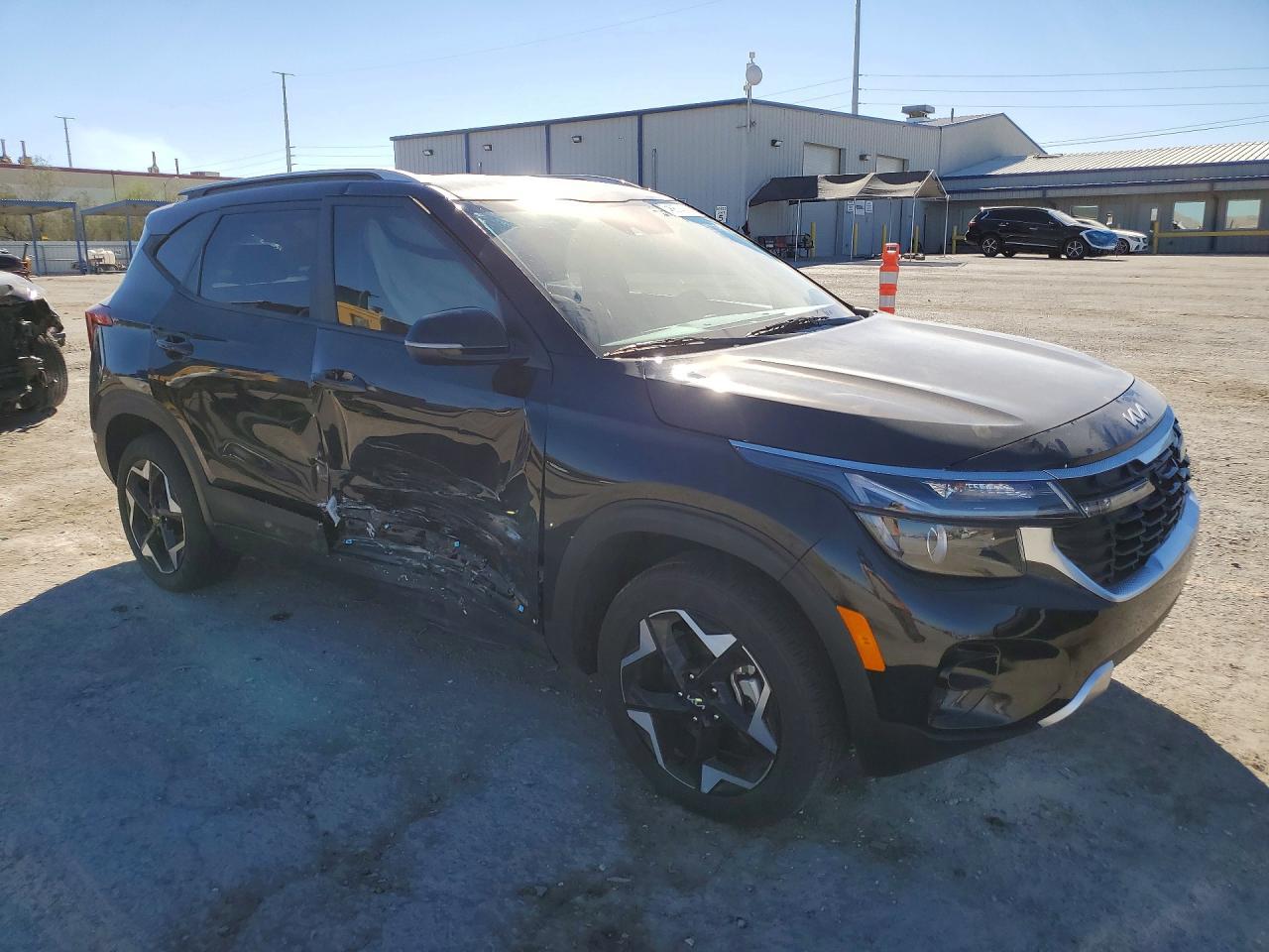 2025 Kia Seltos S - Фото 4