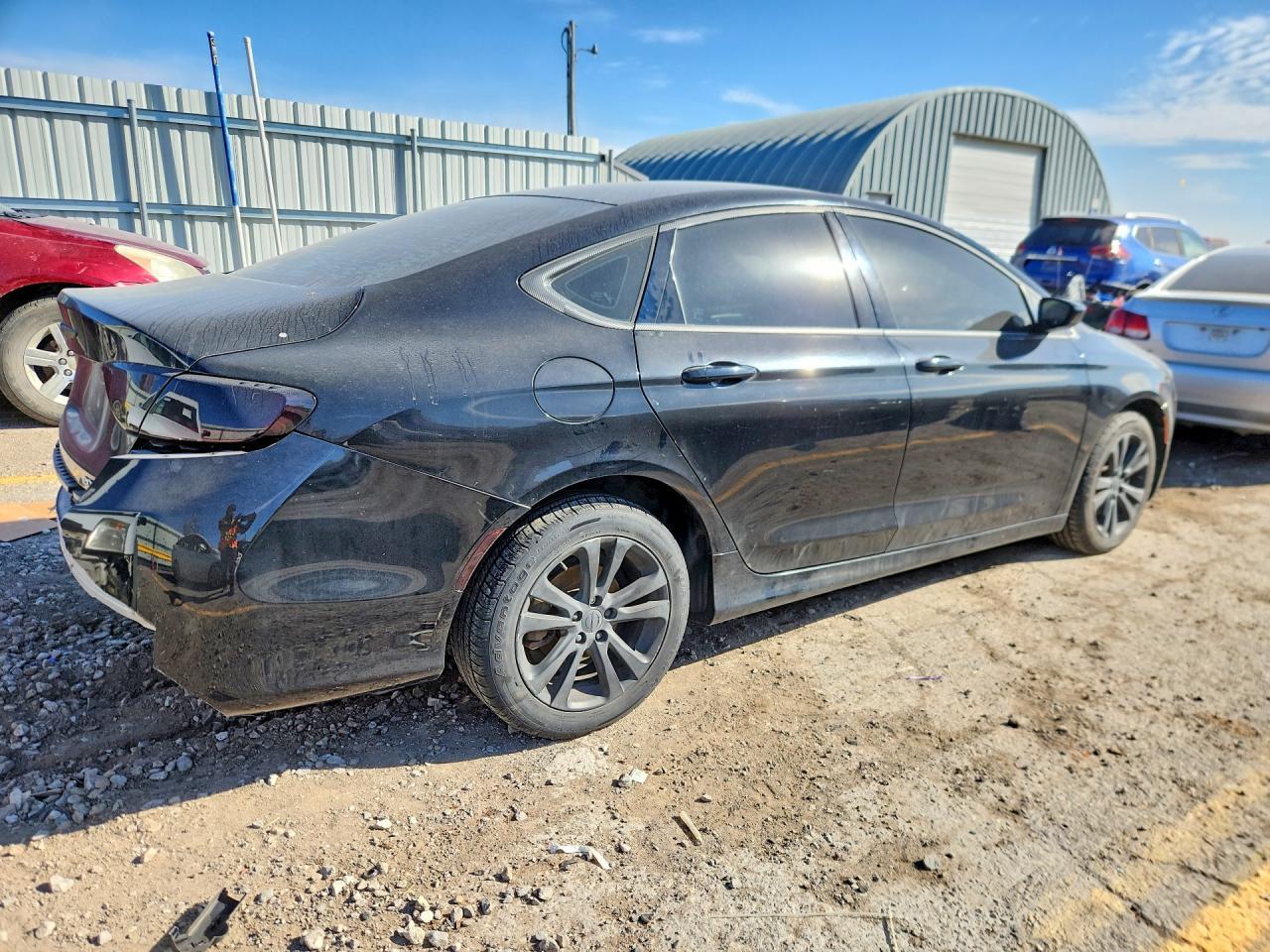 2016 Chrysler 200 Limited - Image 3