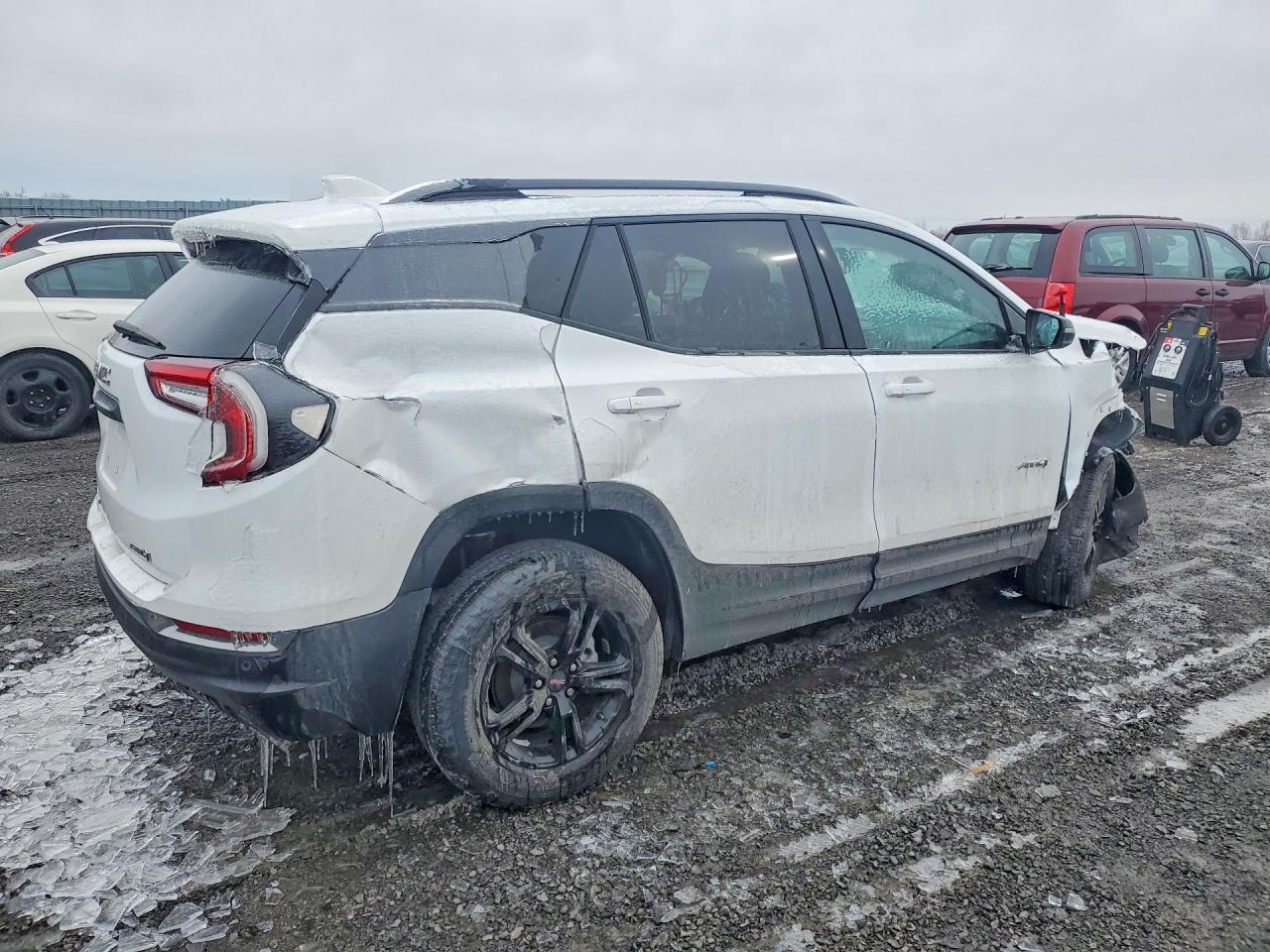 2024 GMC Terrain At4 - Image 3