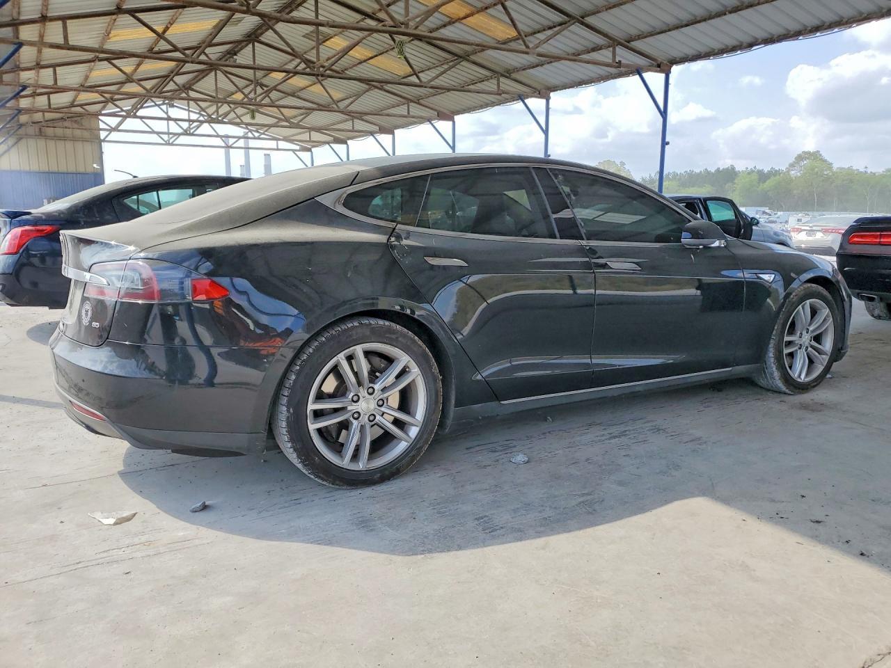 2013 Tesla Model S - Image 3
