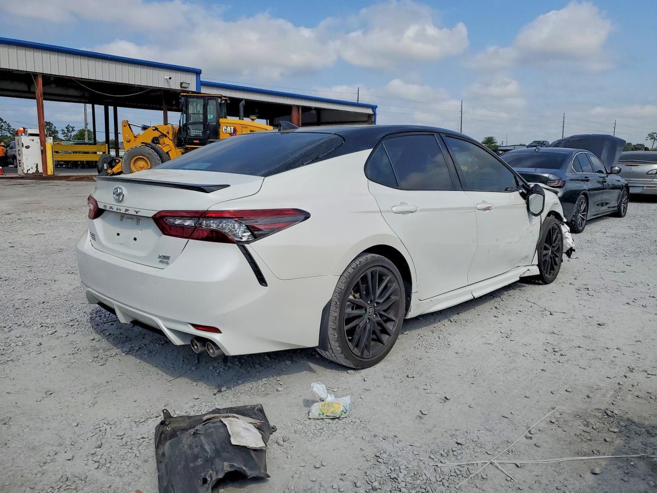 2023 Toyota Camry Xse - Image 3