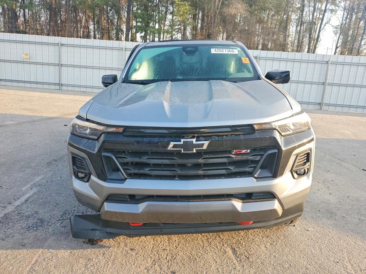 2025 Chev Colorado Z71 - Image 5