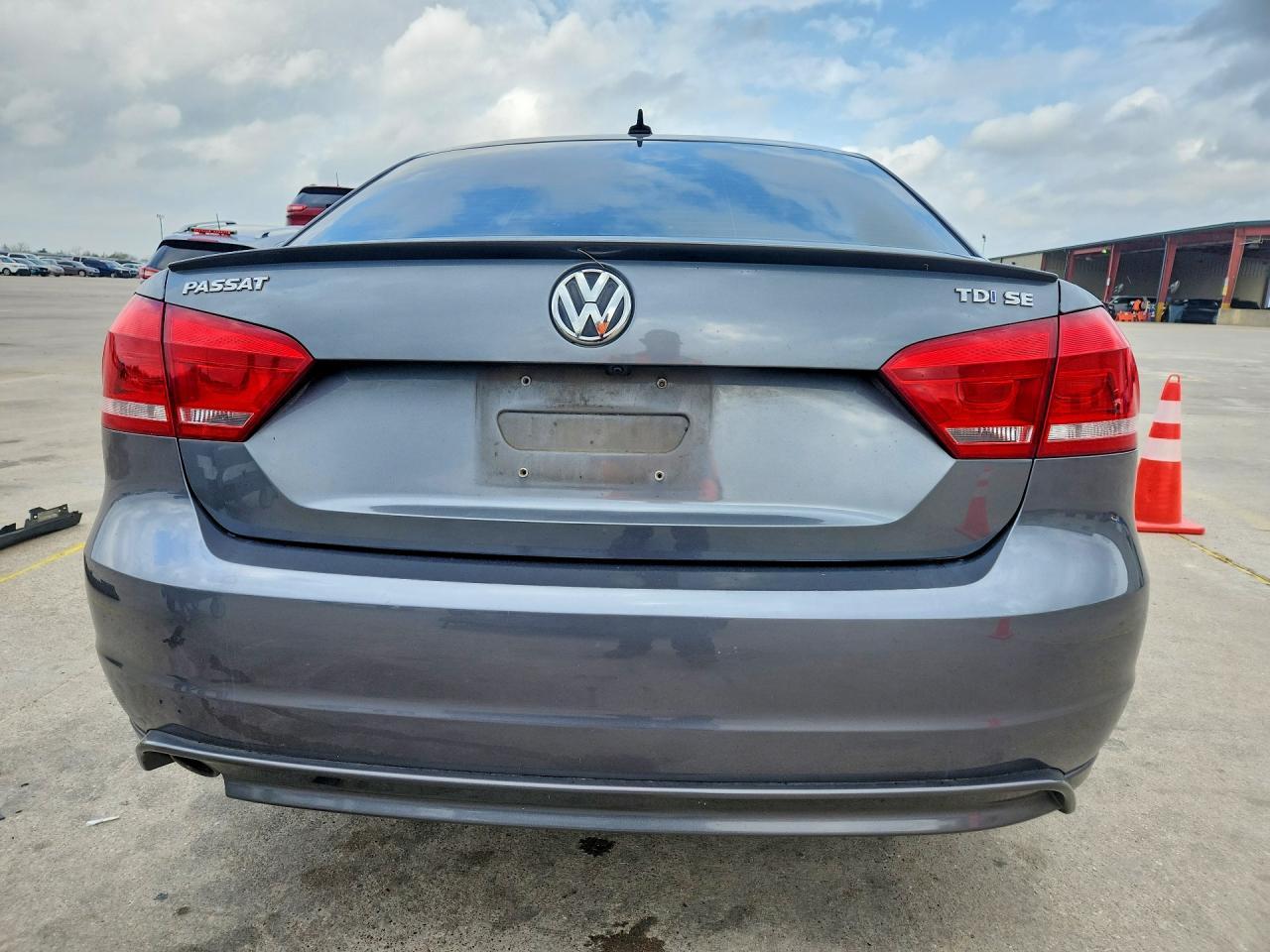 2015 Volkswagen Passat Se - Фото 6