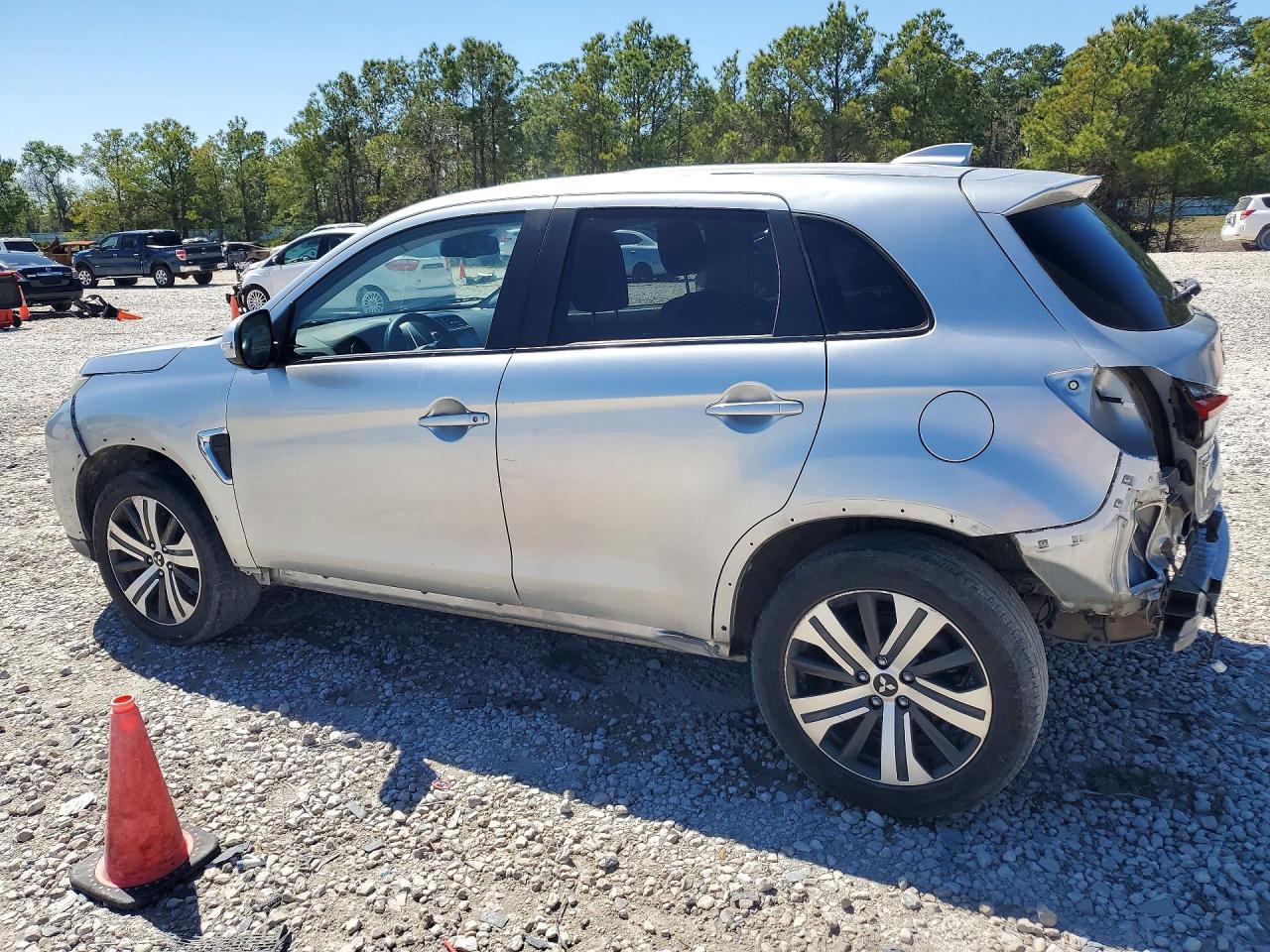 2021 Mitsubishi Outlander Sport Se - Image 2