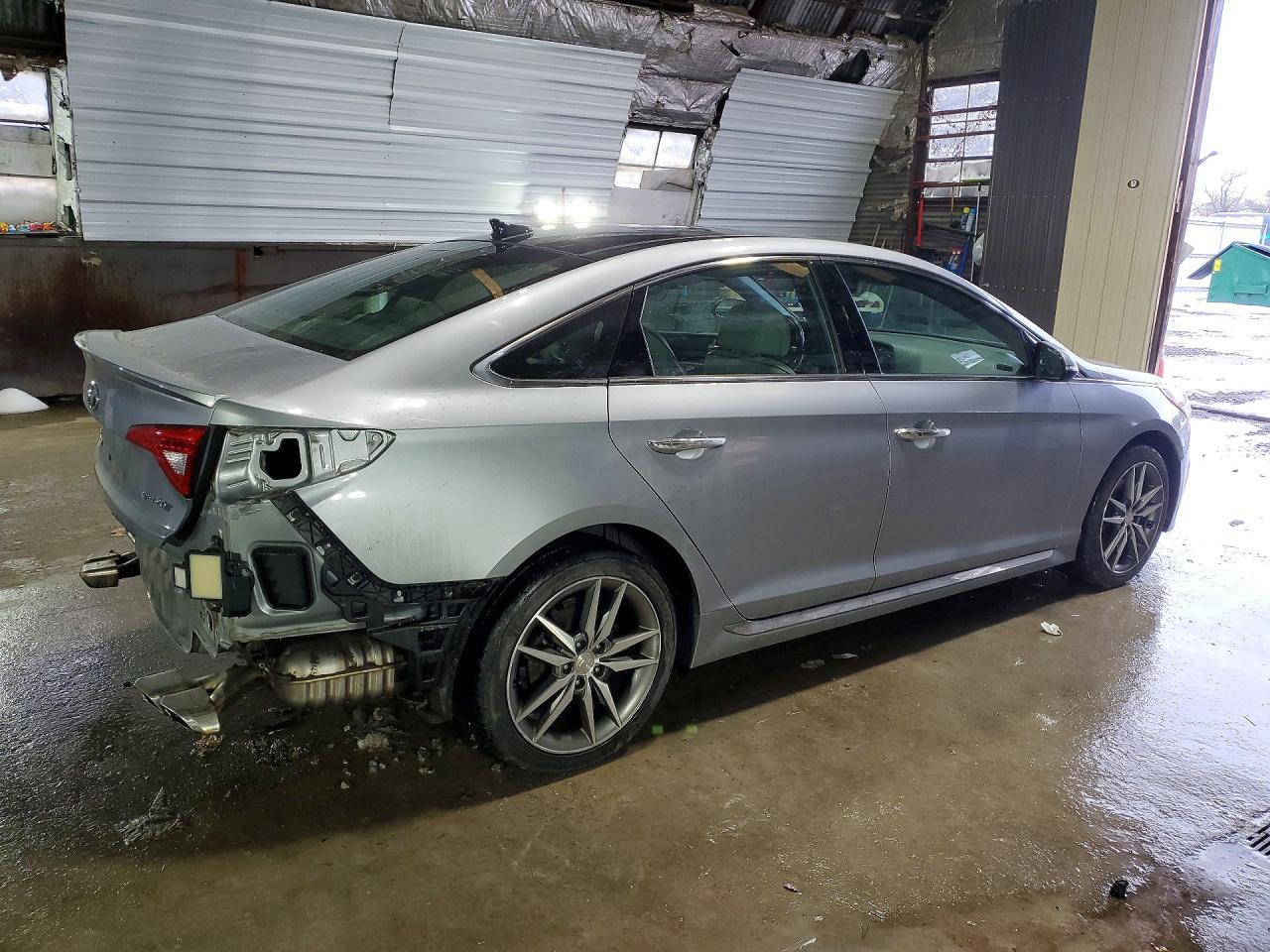 2015 Hyundai Sonata Sport 2.0T - Фото 3